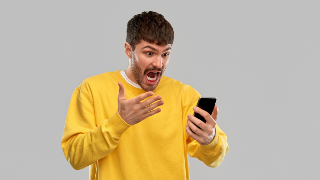 Bezpieczeństwo telefonu zaczyna się od uważności, regularnych aktualizacji i świadomego zarządzania uprawnieniami aplikacji.